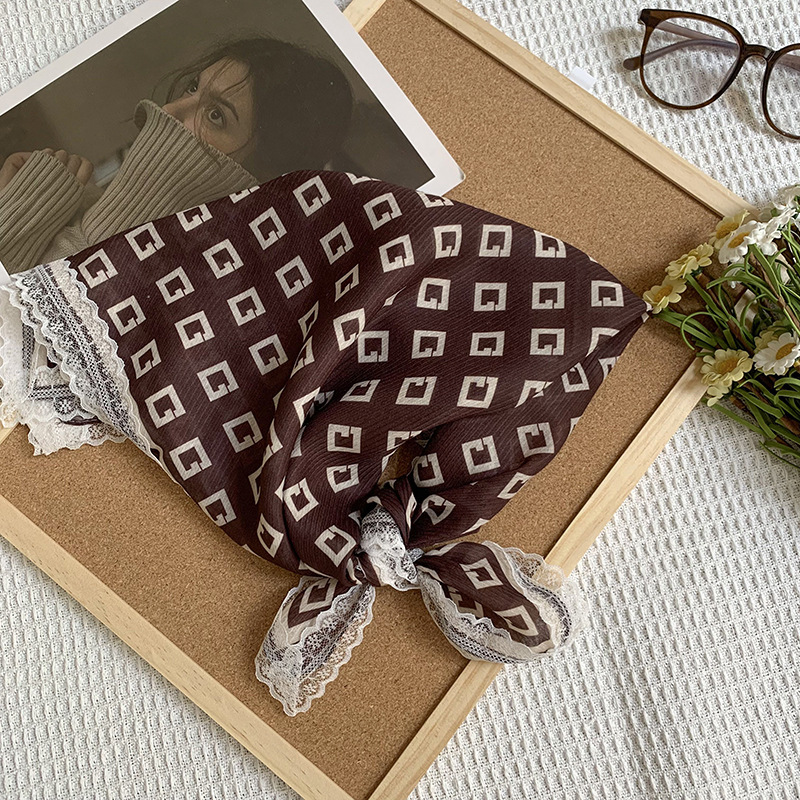 Bufanda de seda, bufanda cuadrada pequeña, sensación de alta calidad, nuevo pañuelo de encaje francés, diadema pastoral femenina de verano, cinta para el cabello atada