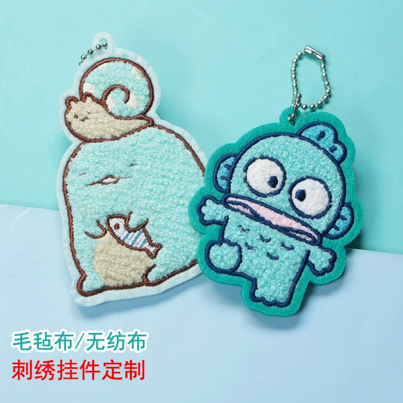 Брелок из нетканого материала в форме мультяшного персонажа, с вышивкой, на цепочке из бусин, милый декор для девочек, вышитое украшение