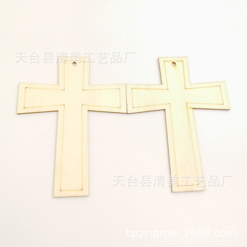 12,7*9,7 cm cruz hueca pieza de madera colgante decorativo de madera 12 piezas en un paquete con cuerda de cáñamo