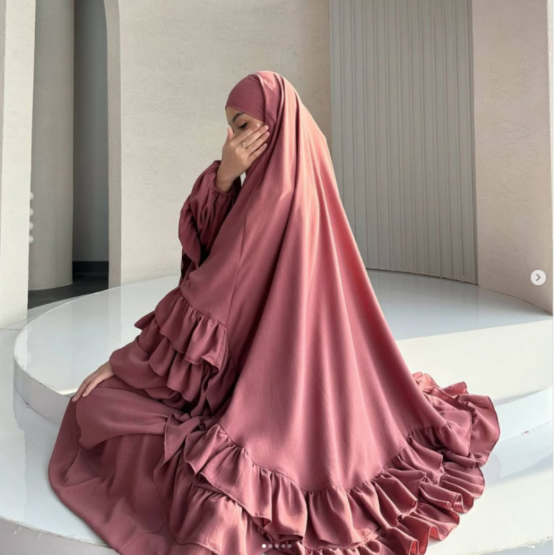 Middle Eastern Two-piece Outfit, Double-layered Ruffled Long Headscarf + Multi-colored Long-sleeved Robe DS111_ecoleips.com