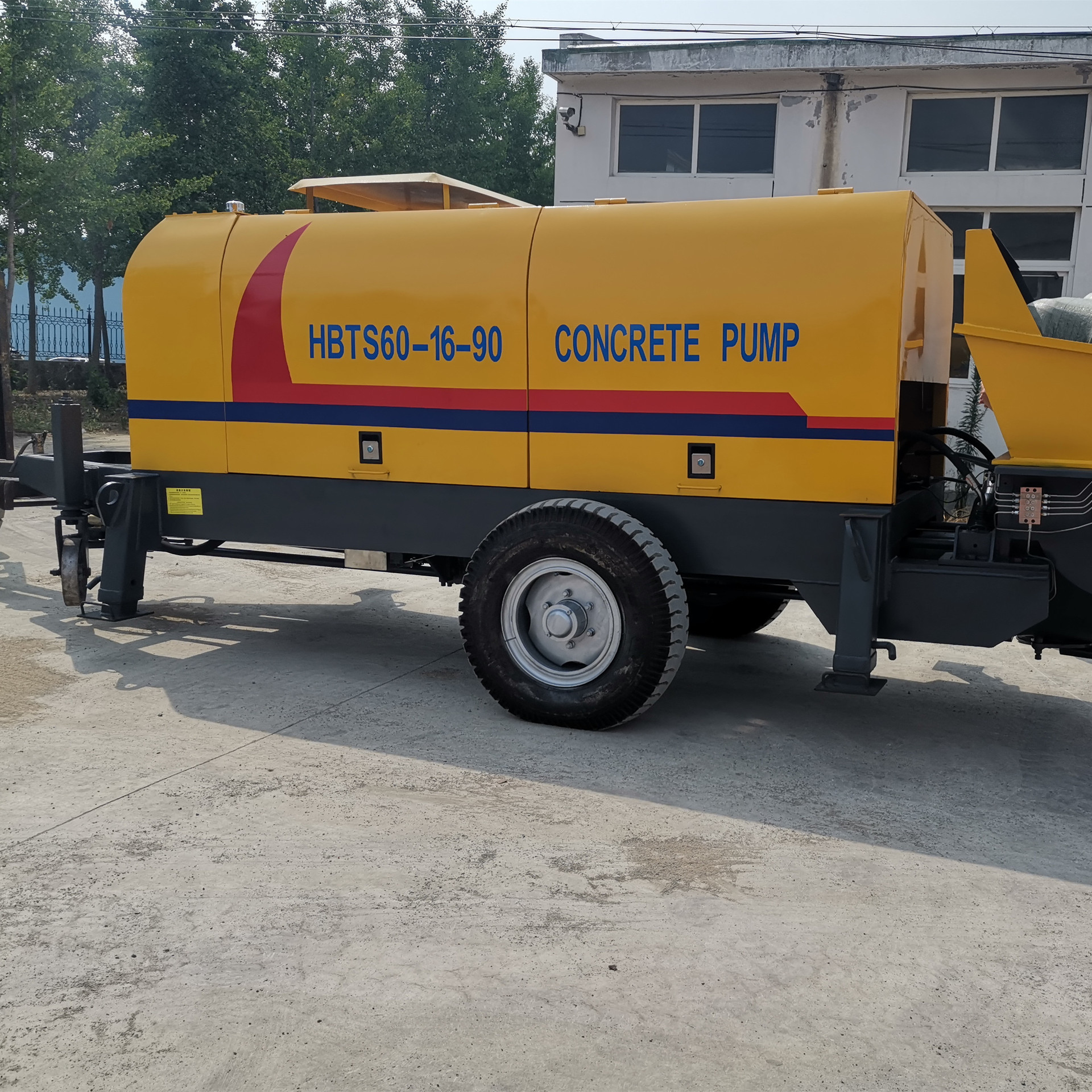 混凝土地泵 混凝土输送泵 混凝土泵送机 混凝土大型输送泵 拖泵