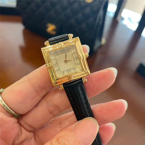 Manufacturer Y Saint S Luo wholesale Yang Shulin L blue sapphire mirror crocodile leather quartz middle-aged series quartz women's watch