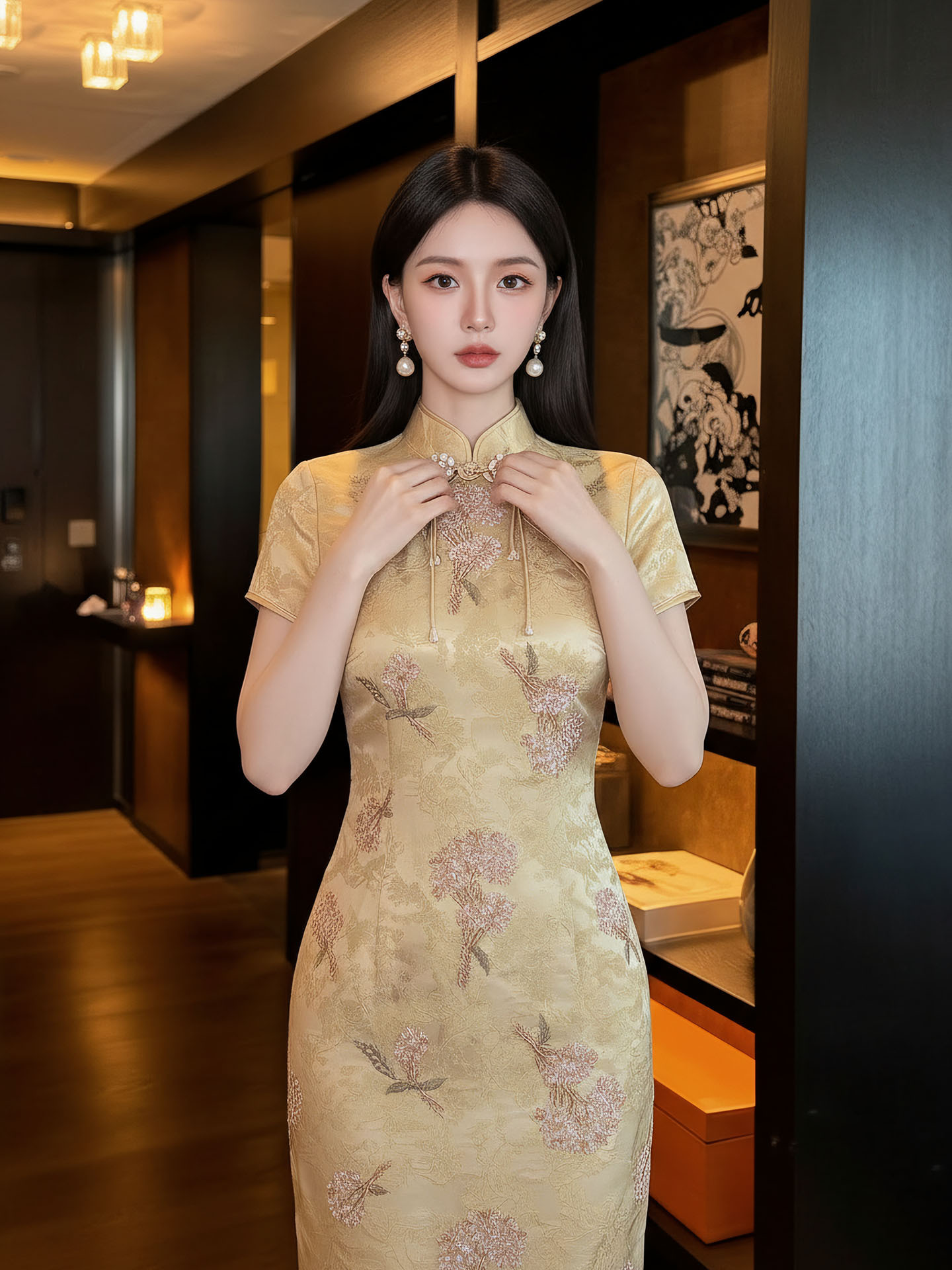 Đầm maxi nữ thêu ren hoa cổ trụ cài khuy, phong cách tân cổ điển — màu vàng