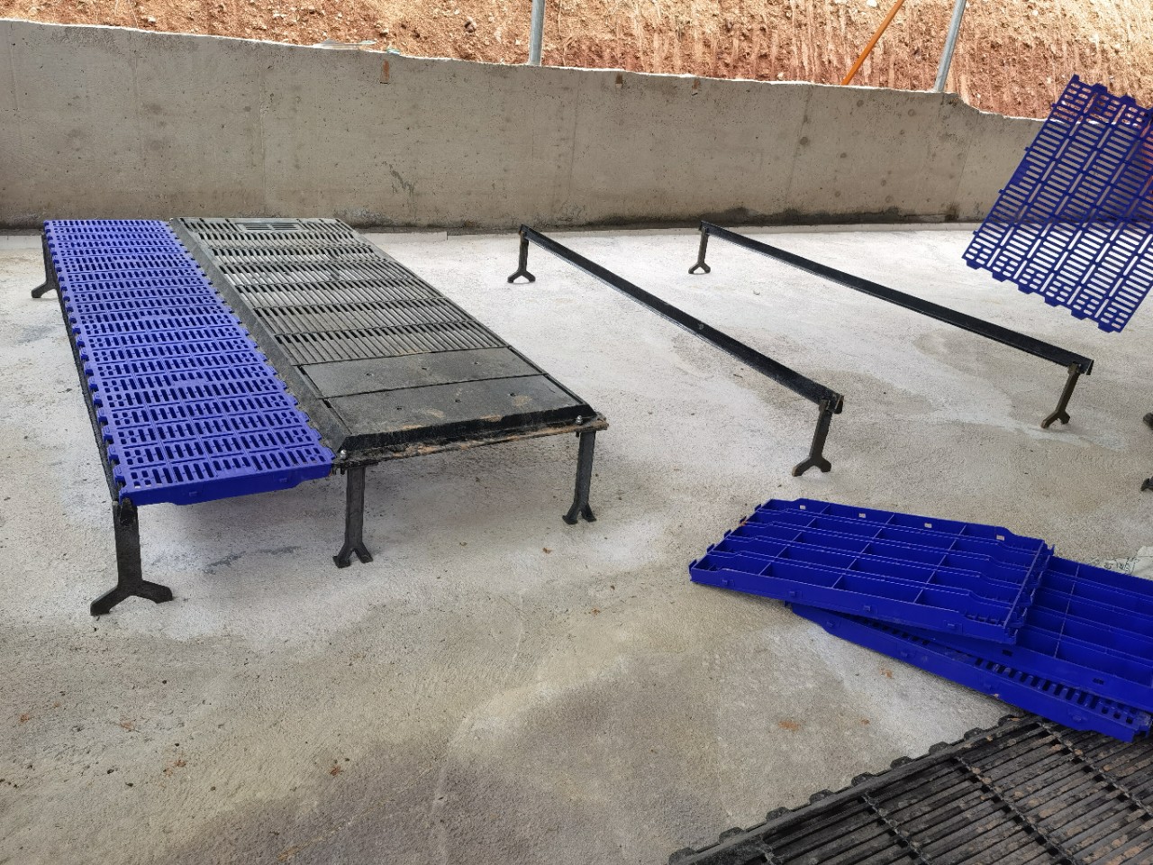 猪用分娩床，猪用产床