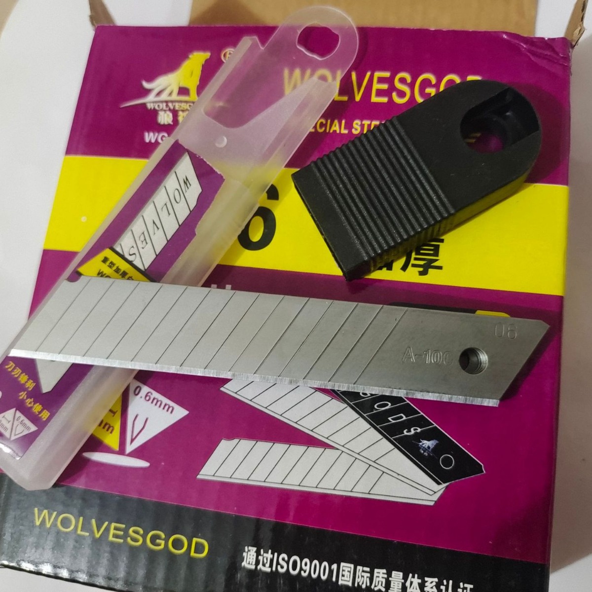 Fabricantes al por mayor cuchillo de acero inoxidable cuchillo de papel pintado cuchillo de corte cuchillo