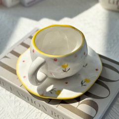 ins フレンチイエローチューリップ手描き釉下セラミックコーヒーカップとソーサーセットアフタヌーンティーハイエンドカップ