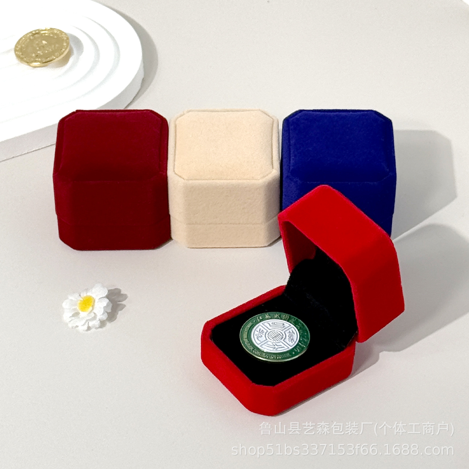Caja de insignia de seda pequeña insignia caja de coleccion de monedas recuerdos caja de coleccion de broche de mostrador caja de exhibición se puede colocar