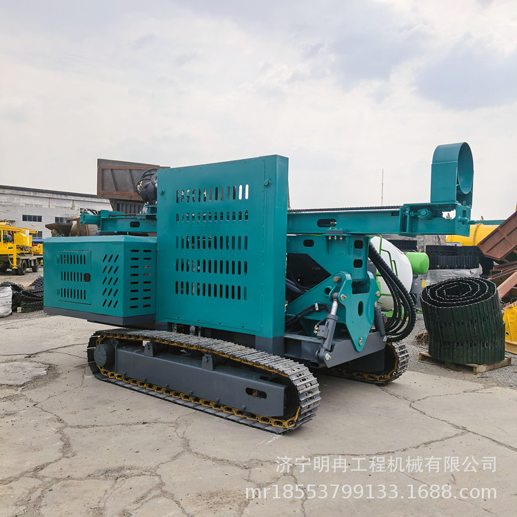 高低腿光伏打桩机