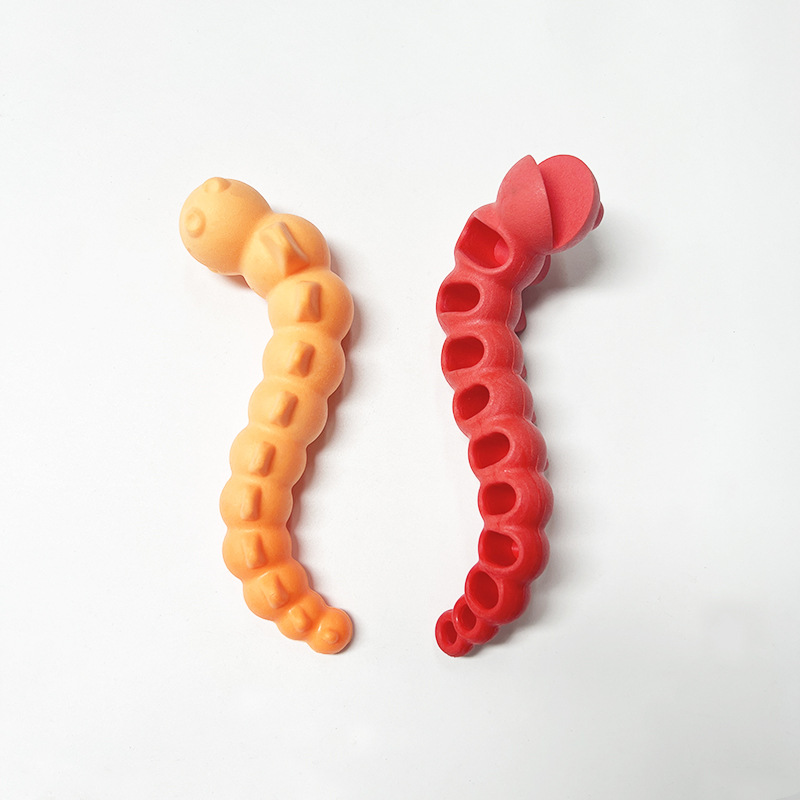 Nuevo producto TPR espuma resistente a la mordida de dientes multicolor botones juguetes para mascotas orugas juguetes perros pequeños y medianos