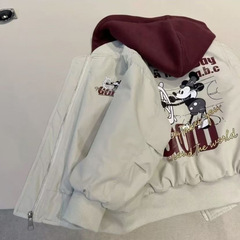 男の子のコート秋冬の新型の綿を挟んで、格好いいおしゃれな子供の洋風の女の子の冬の野球服を厚くします。