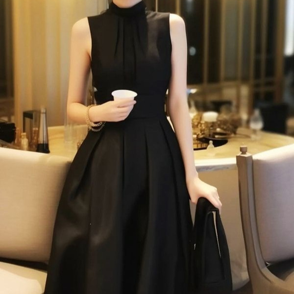 French-style formal occasion long dress, new product, elegant, waist-cinching, Chanel-inspired, black sleeveless dress, summer 2026 model French-style formal occasion long dress, new product, elegant, waist-cinching, Chanel-inspired, black sleeveless dress, summer 2026 model