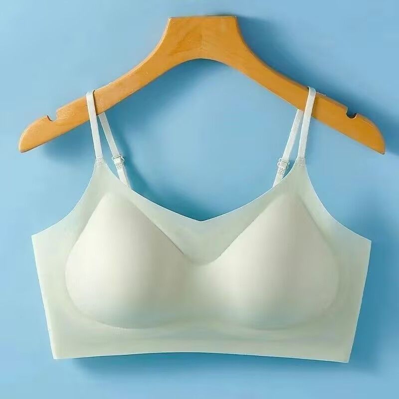 연한 초록색