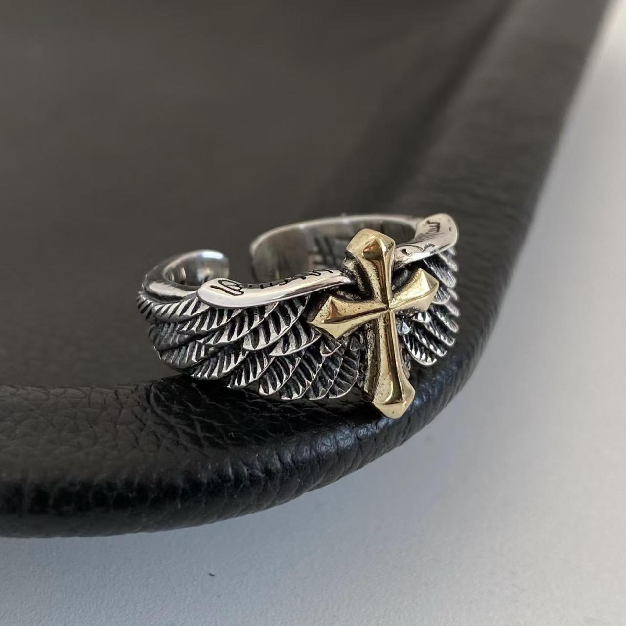 Retro graffiti angel wings ring