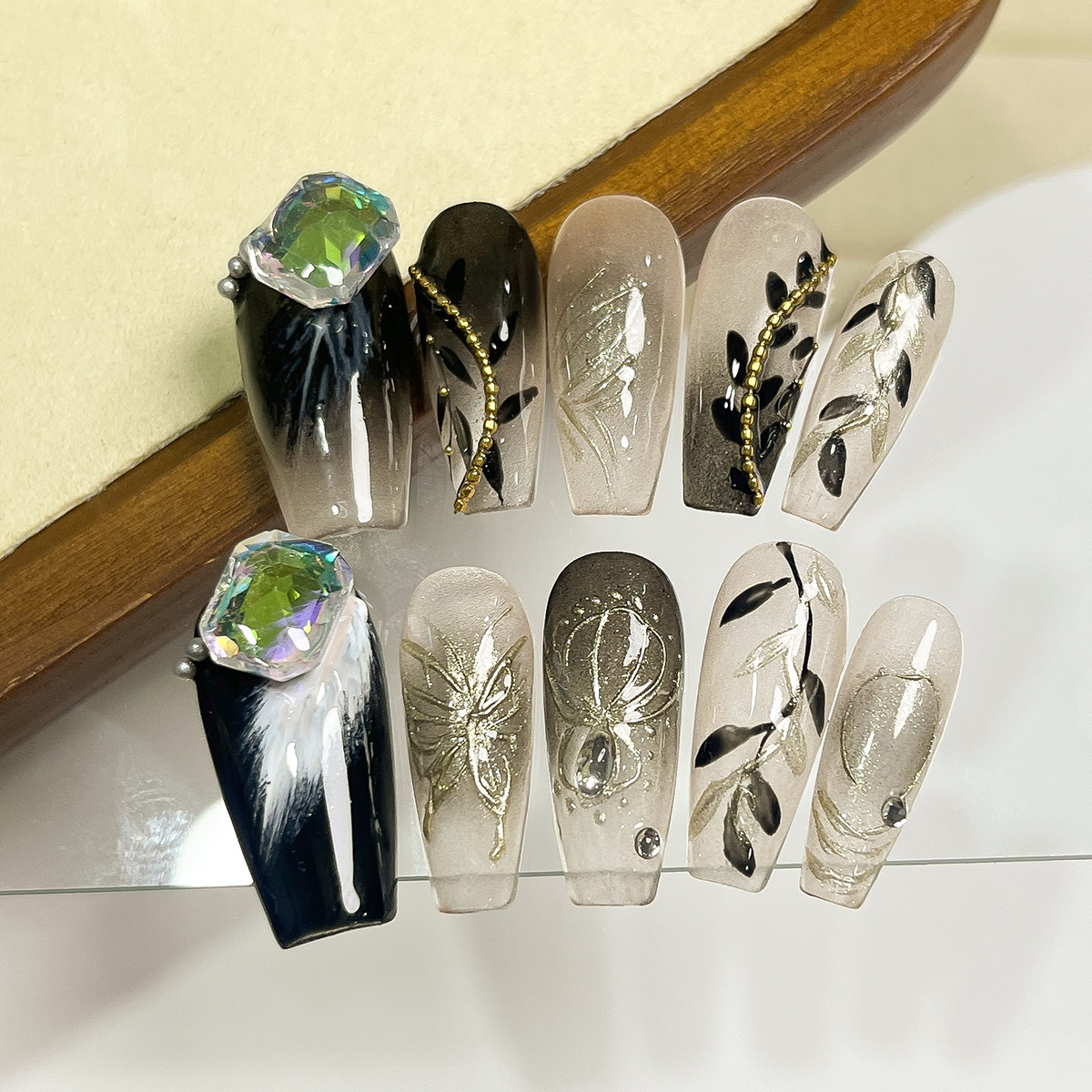 Manos de uso de uñas gradiente blush estereoscópio relieve manicure manicure falsa explosión pura lujo puro manicure