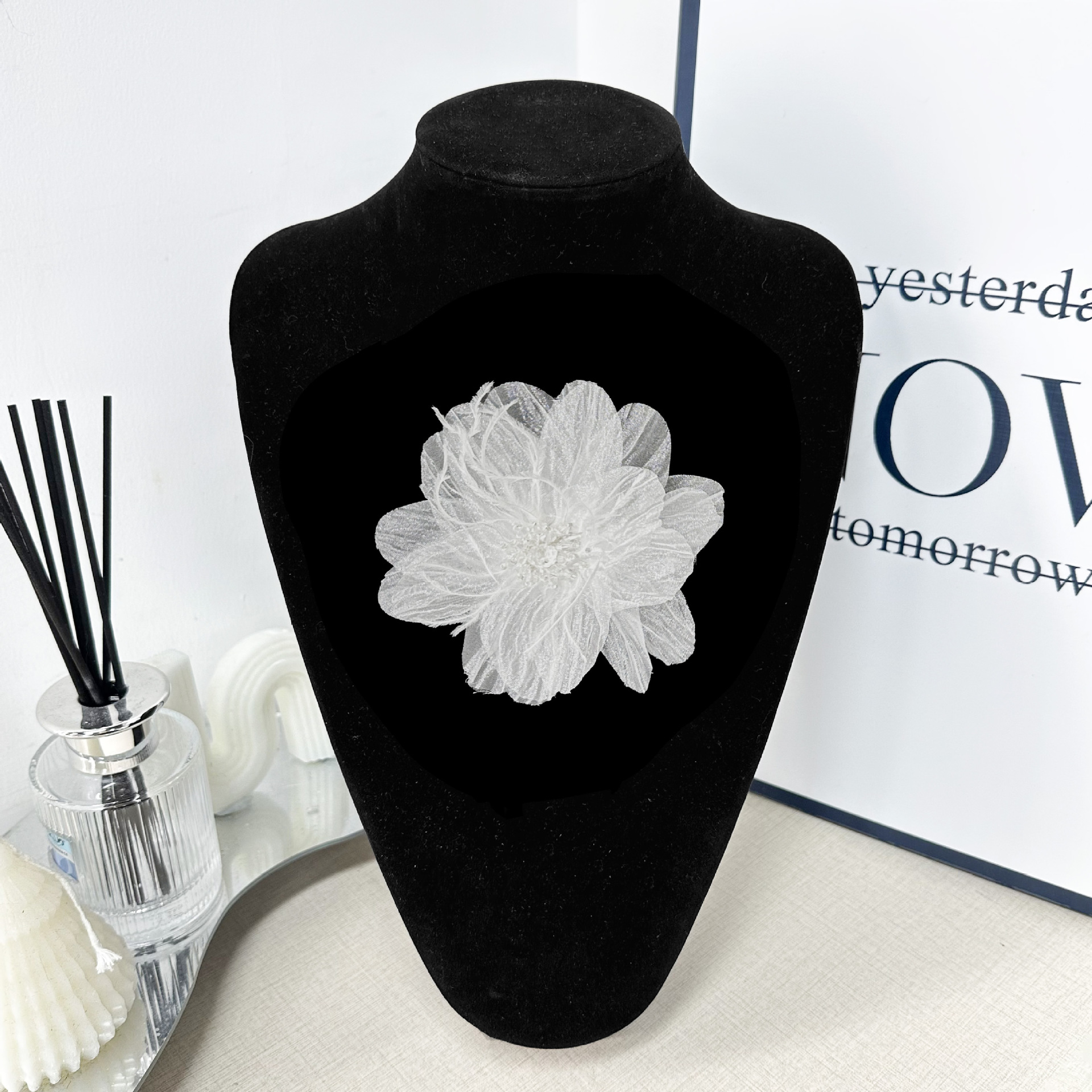 Venta caliente de malla tridimensional flor collar de la cinta de la flor ropa Ropa Decoración DIY hoja de loto corsage pin Accesorios