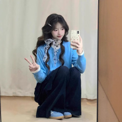 韓国系は偽のカーディガン2枚のセーターをつなぎ合わせています。
