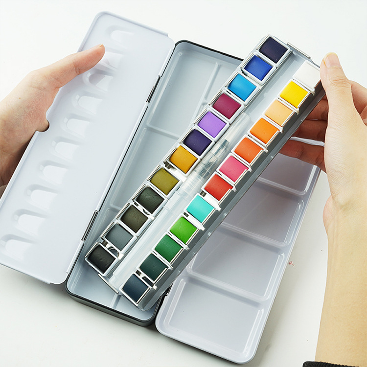 Venta al por mayor 50/72/90/100 color portátil sólido acuarela caja de hierro traje pintura arte pintura personalización transfronteriza