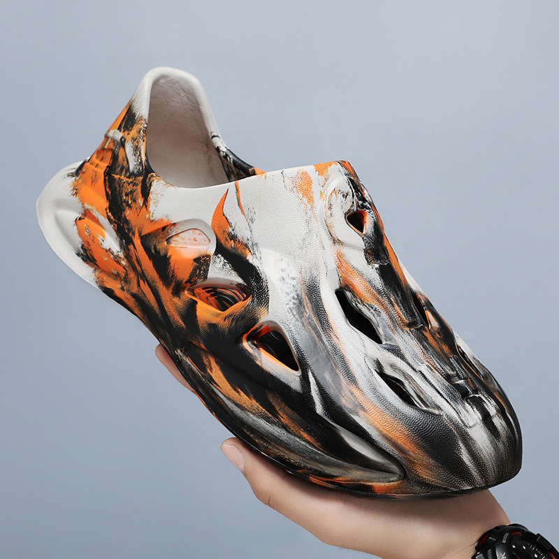 Red camuflado EVA coco agujero zapatos de verano para hombres y mujeres con pantalones de graffiti gruesos zapatos de playa