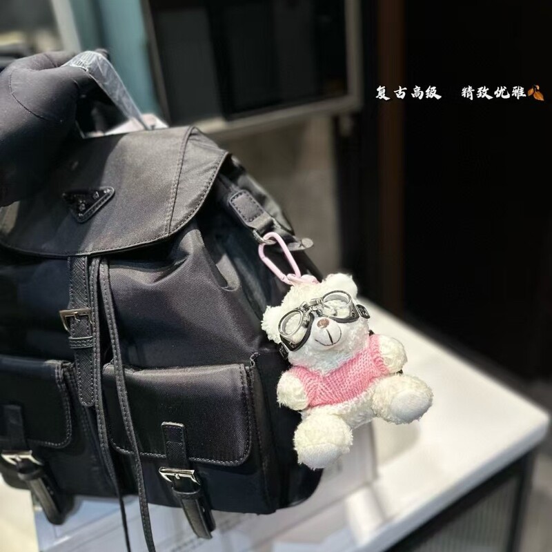 25新款p家尼龙中古背包降落伞防水时尚轻奢男女双肩批发|undefined
