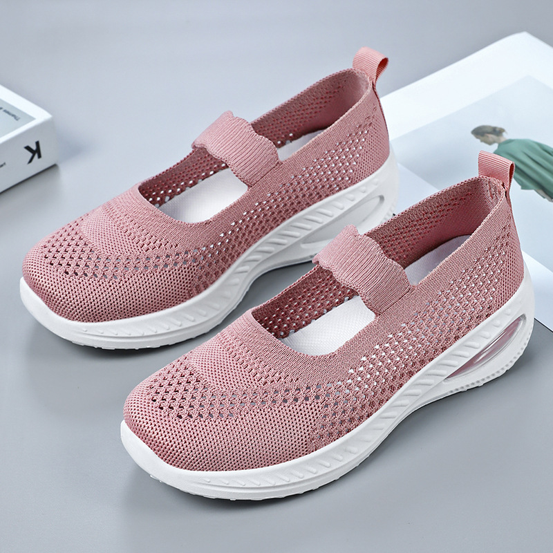 Zapatos de verano para mujer, estilo nuevo, con suela suave, cómodos y transpirables, zapatos sin cordones para madres, zapatos de tela estilo Pekín antiguo para mujer.