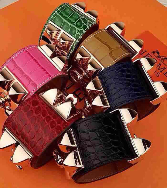 CHeap WHolesale H Crocodile Pattern Genuine LeatHer Four Nail Rivet LeatHer Bracelet Exaggerated Punk Style Wide Face Bracelet CHeap WHolesale H Crocodile Pattern Genuine LeatHer Four Nail Rivet LeatHer Bracelet Exaggerated Punk Style Wide Face Bracelet