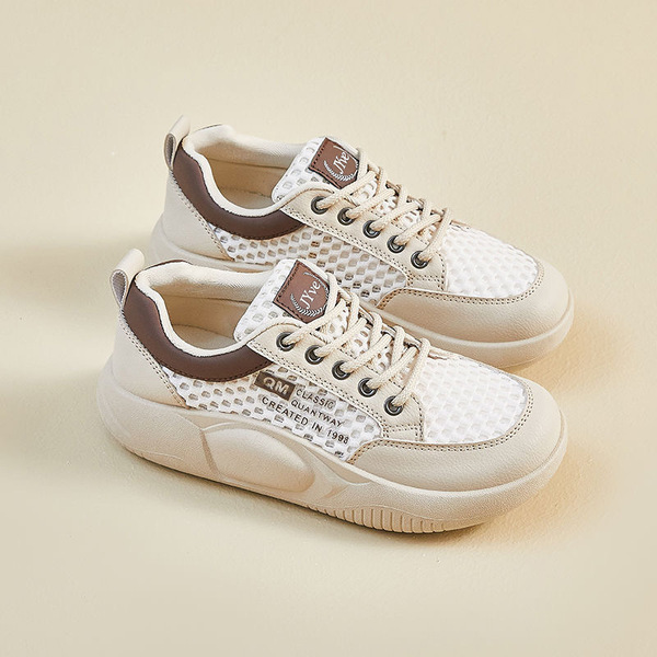 Summer breathable white sneakers for students