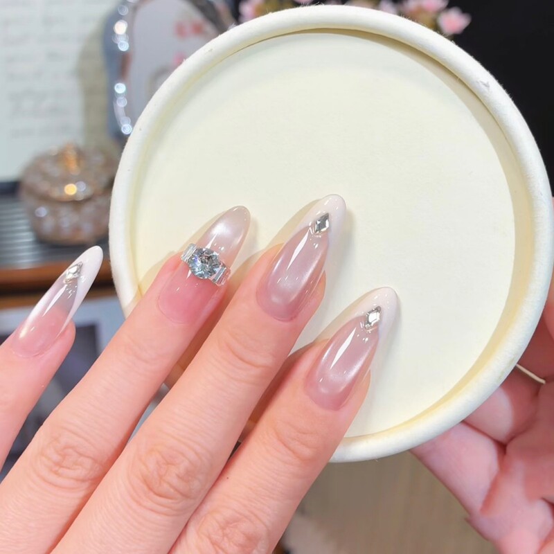 Yuanxi【Sweet Monologue】Purely Handmade, French-Style Large Rhinestones, Clear and Bright, Everyday Wear, Simple Design Nail Art