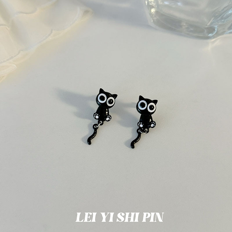 呆萌可爱黑色灵动小猫咪耳钉精致可爱百搭创意感独特设计感耳钉|undefined