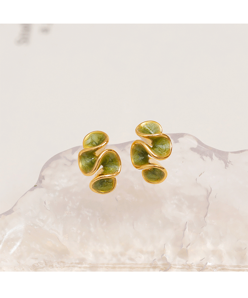 1 Pair Simple Style Waves Enamel Plating Copper 16K Gold Plated Ear Studs display picture 1