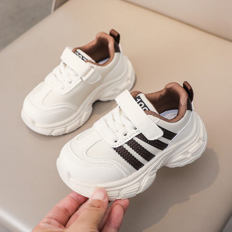 Baskets blanches en cuir pour enfants avec semelle souple bébé_voghion.com
