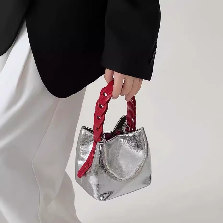 Borsa a tracolla a mano in morbida pelle con trama ad alta resistenza, secchiello intrecciato fatto in casa per le vacanze costiere_voghion.com