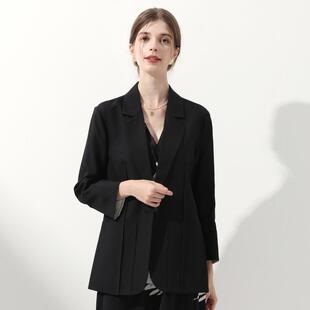 达不到供应链要求，产品下架Round Neck Knitted Striped Color Matching Suit