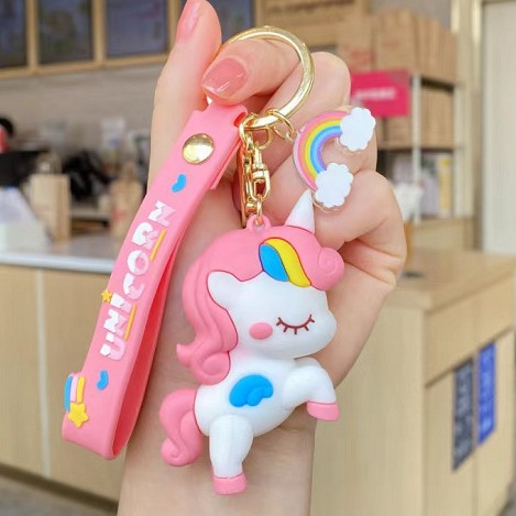 Muñeca de dibujos animados goteo llavero bolsas escolares exquisitas para hombres y mujeres colgantes para agarrar muñecas colgantes para el mercado nocturno regalos al por mayor