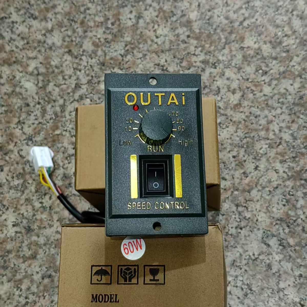 欧泰OUTAI调速器US-52无极调速AC220V正反转US120-02