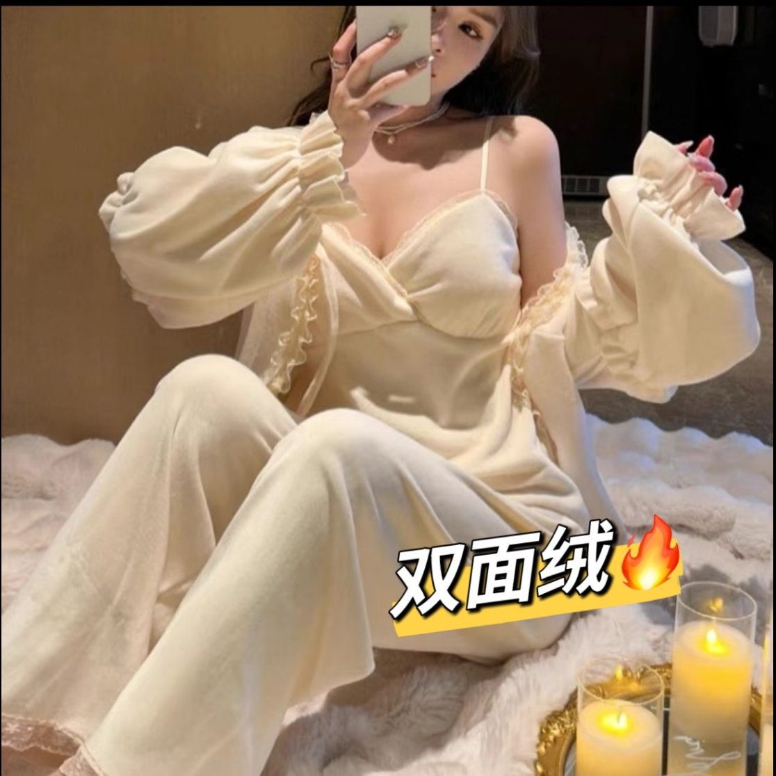 海岛绒睡衣女士2026春冬新款长袖双面薄绒性感家居服三件套带胸垫
