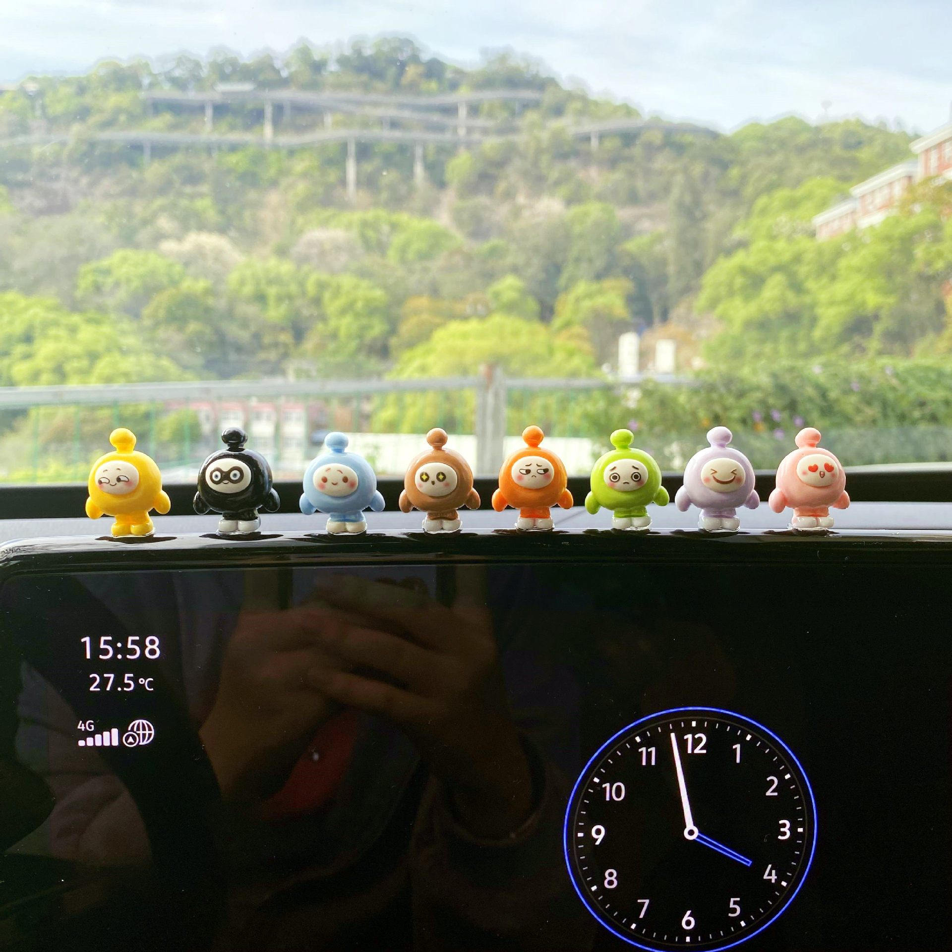Egg Party Car Dashboard Decoration Sticker, Cartoon Internet Celebrity Stress-Relief Ornament