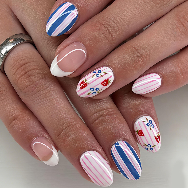 Summer Fruit-Themed Press-On Nails with Strawberry and Blueberry Stripes, French Style, Trendy Nail Art, Cross-Border Nail Tips