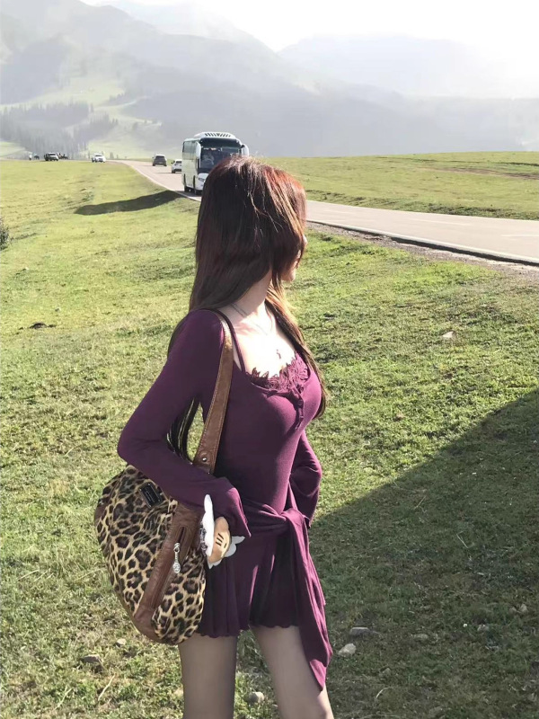 高级感穿搭蕾丝拼接吊带连衣裙女夏2025新款早初秋小个子收腰短裙|undefined