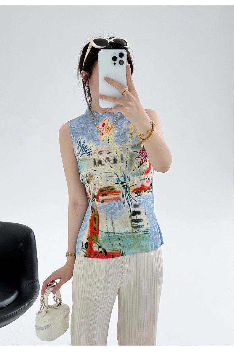 Áo ba lỗ cổ cao nữ in họa tiết retro, thiết kế xếp ly độc đáo — màu xanh nhạt chi tiết 12
