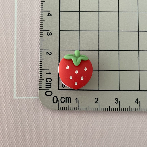 M009-Solid color strawberry