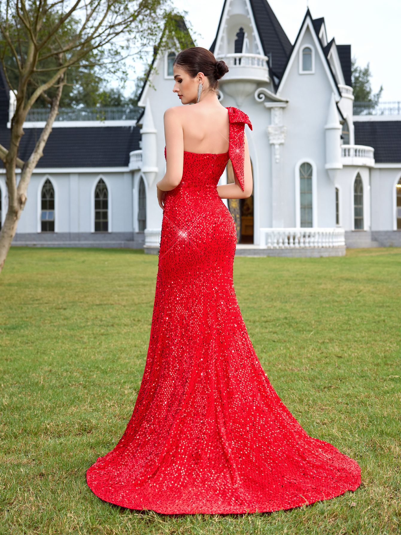 Nuevo estilo europeo y americano elegante sexy vestido de fiesta dividido de un solo hombro vestido de noche de fiesta de dama con lentejuelas