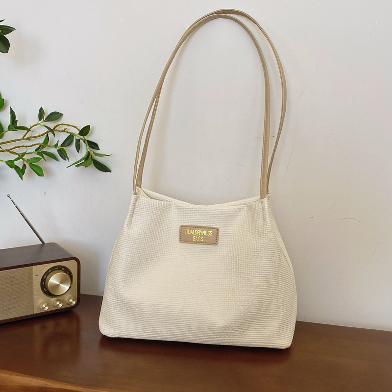Bolsa de alta sensación para mujeres 2024 nuevo otoño moda bolso de hombro de moda estilo exterior versátil bolso de transporte público