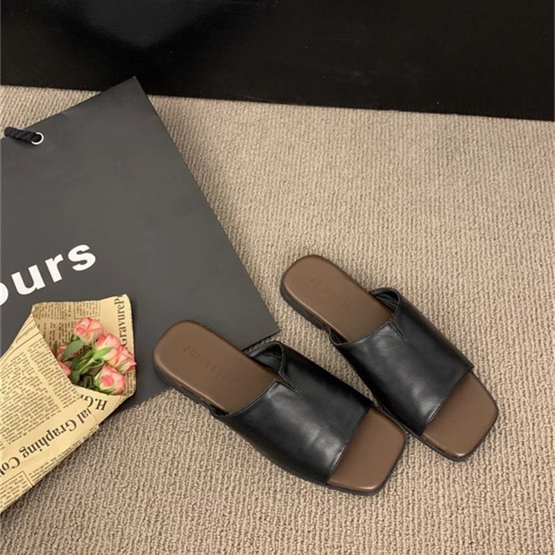 20242023 New Summer Sandals Open-Toe Flat Casual Slippers Versatile Fashion Square-Toe Women's Slippers