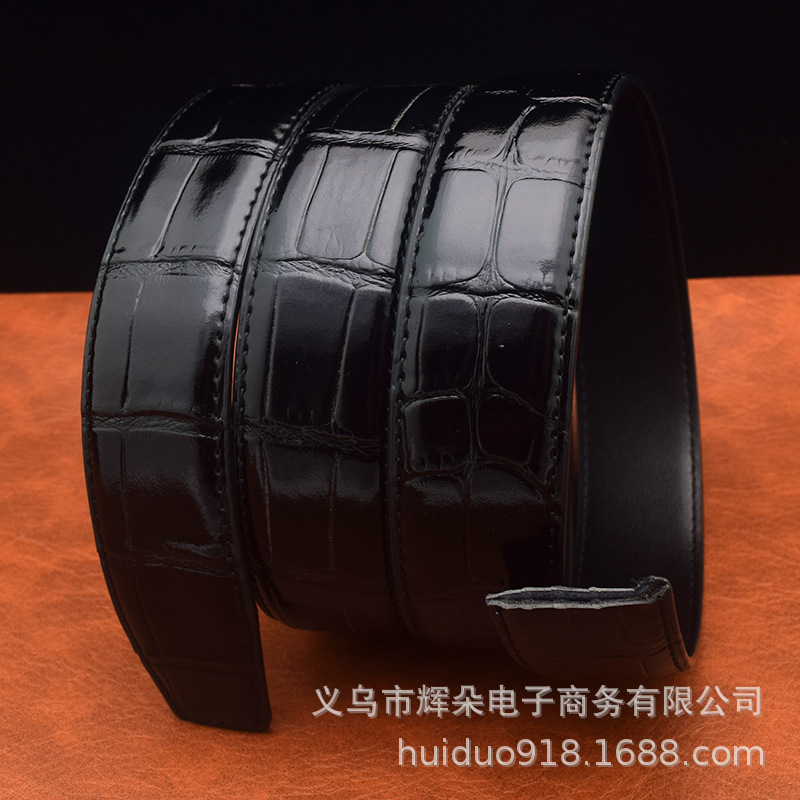 男性の高級本革ベルトはレトロなエンボス二階の牛革を持っています。