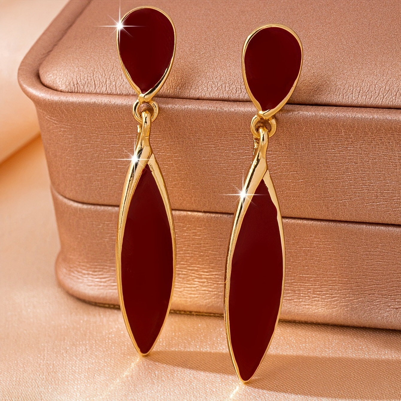Cross-Border Retro Style Niche Metal Earrings, Red Water Drop Earrings for Women, High-End Texture, Autumn and Winter Temperament, Fashionable Earrings