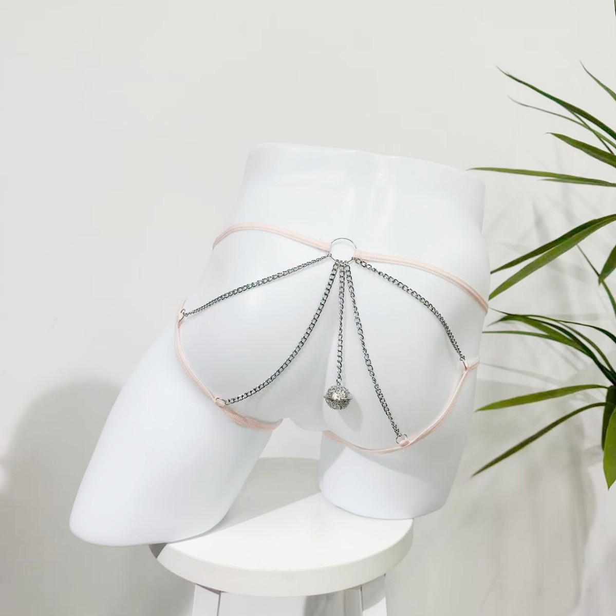 Sexy Underwear Men's Thong Sexy Low-Waist T-Pants Chain-Free Underwear Sexy Jj Bag Egg Breathable Export