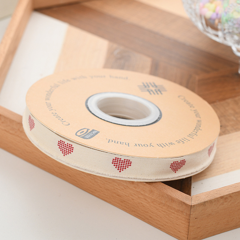 09 corazones rojos; 1.3cm * 30Y(27 m)