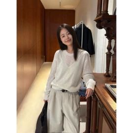 女式针织衫;女式衬衫;休闲裤