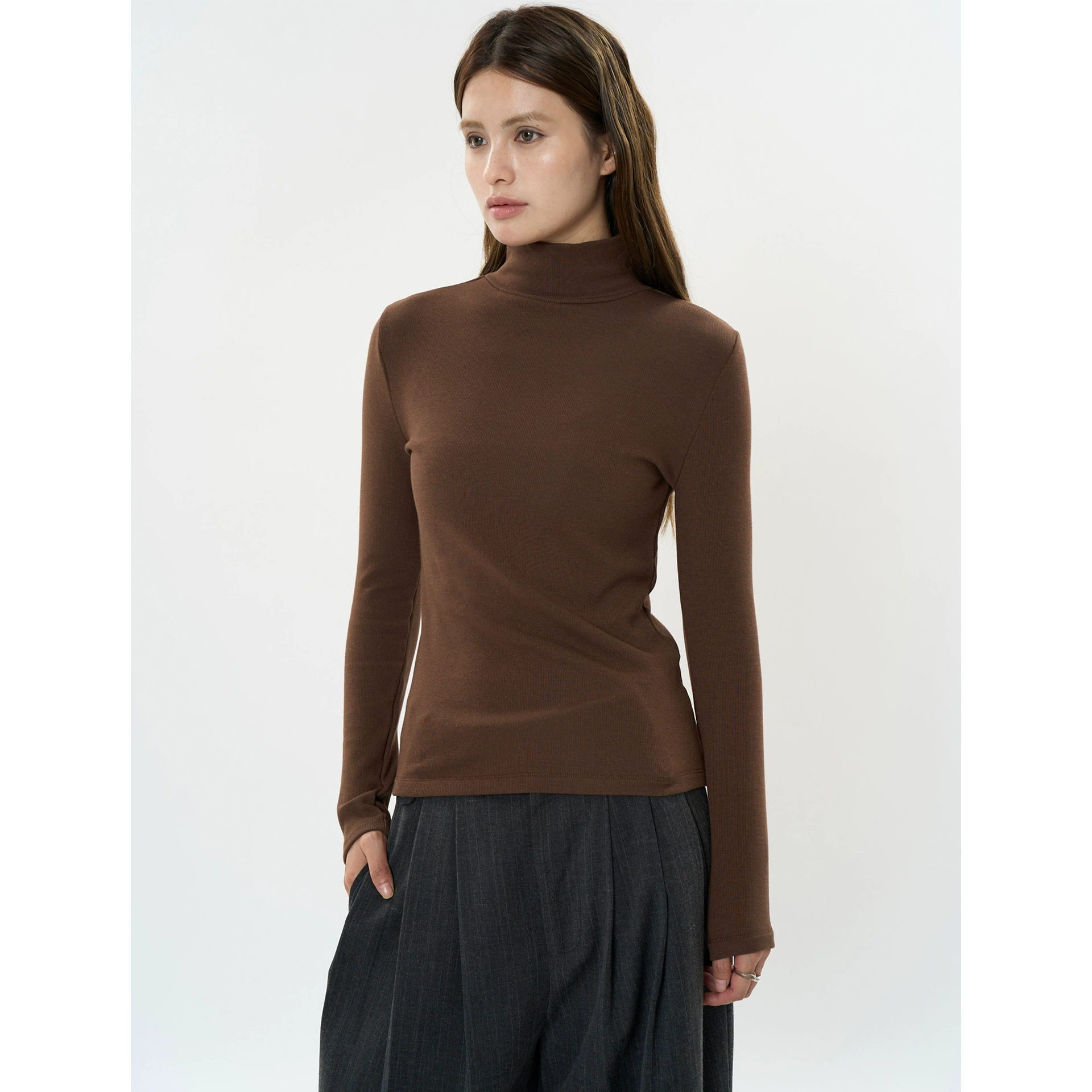 Новая корейская версия Lu Futong простая модная футболка с высоким воротником и бархатным дном