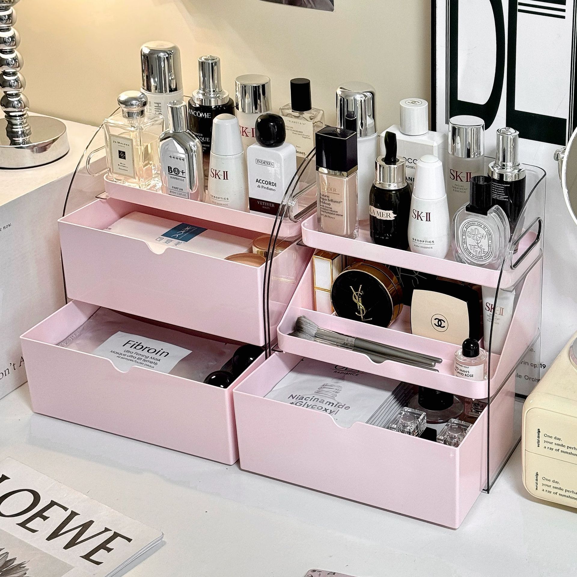 Caja de almacenamiento de cosméticos de escritorio de alta calidad tipo cajón acrílico transparente mesas de tocador divididas en estantes de productos de cuidado de la piel